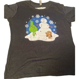 Women's Dr. Seuss The Grinch Building Snowman Graphic Tee chibi